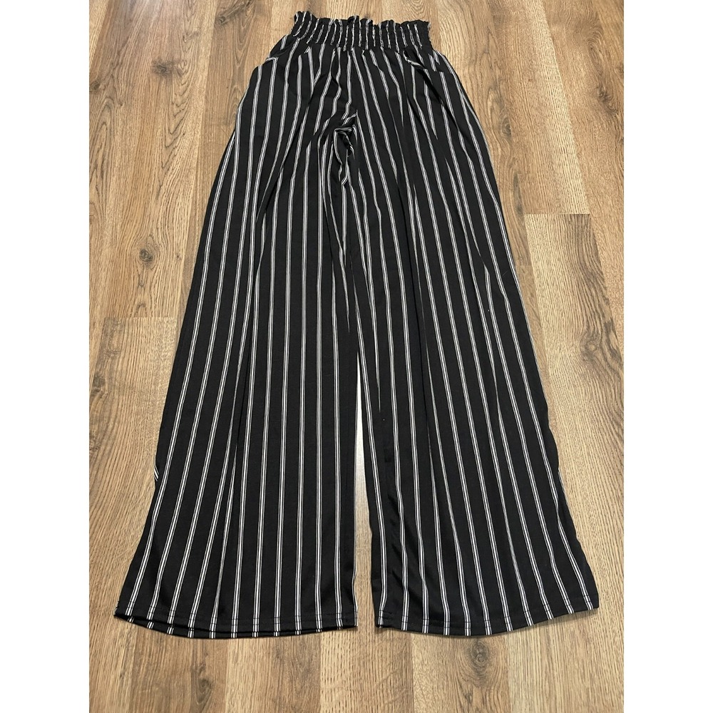 Urban Coco Pants, Women's Size Medium, Black White, Striped, Wide Leg, Smocked